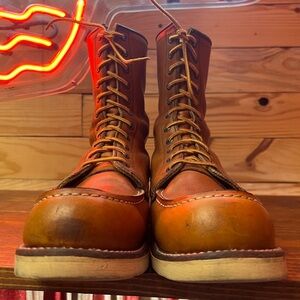 Awesome Red Wing Moc toe Boots #10877 awesome broken in comfortable! 10.5 D